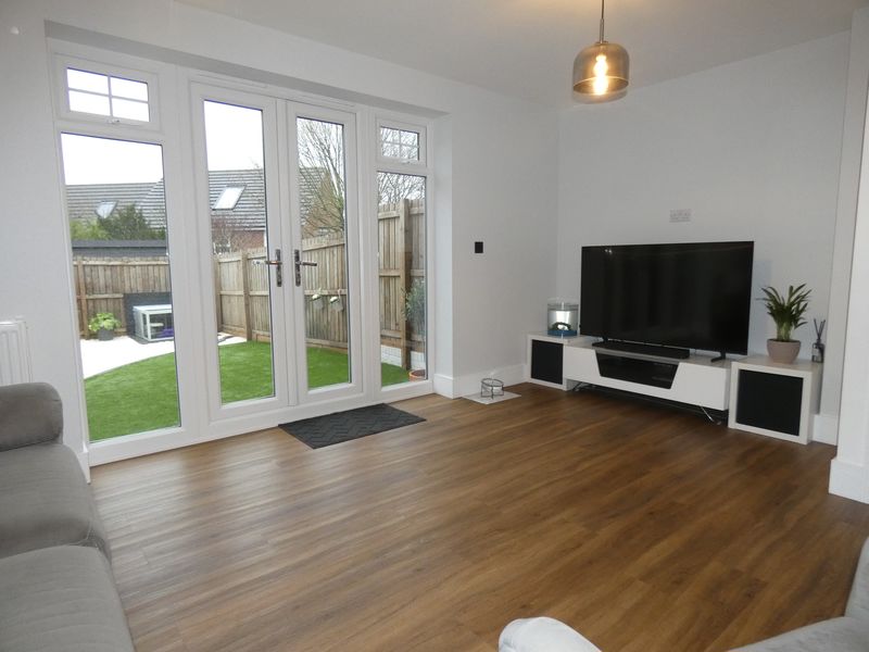 Lounge- click for photo gallery